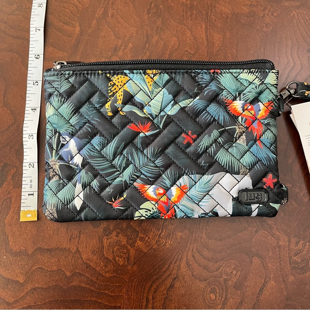 Lug Peekaboo Phone Pouch Travel Wallet Wristlet - Picture 6 of 9